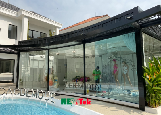 Dán Kính Chống Nắng Showroom