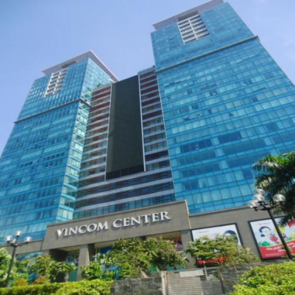 Dán Kính Văn Phòng Công Ty Tại Vincom Center